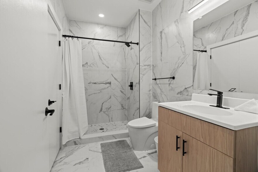 Building Photo - 1247 N 2nd St