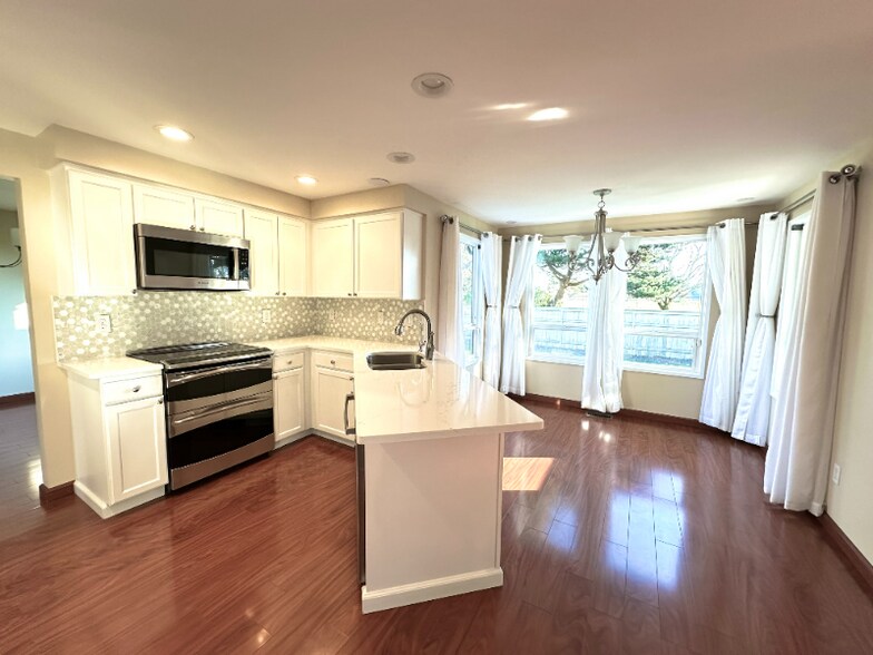 Building Photo - 2501 SE 175th Ave