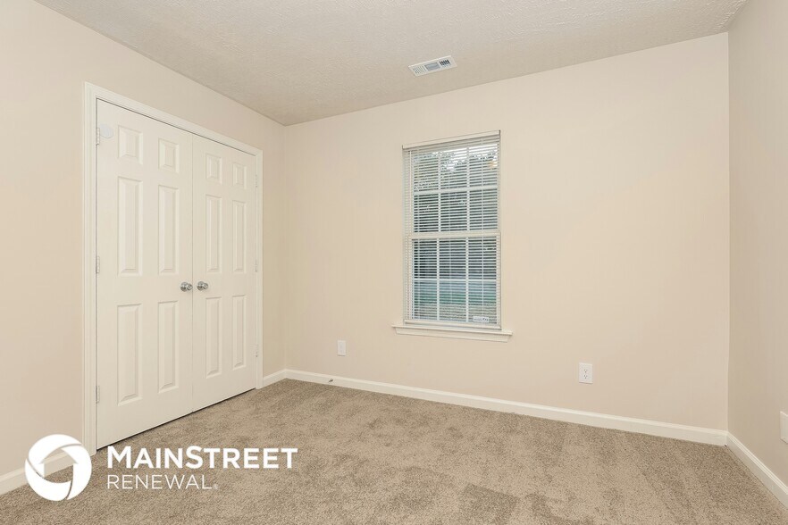 Building Photo - 1609 Tellico Ave