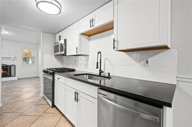 Building Photo - 579 Northridge Crossing Dr