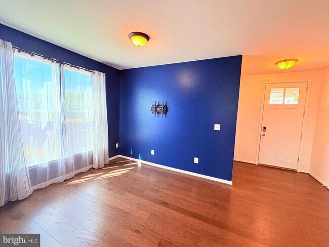 Building Photo - 1071 Coastal Ave