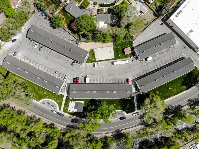 Building Photo - Modern 2-Bedroom Apartment, Steps from the Provo River Trail!