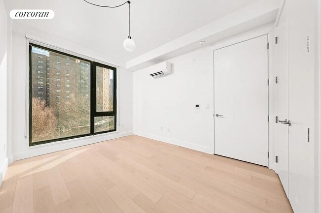 Building Photo - 218 Front St