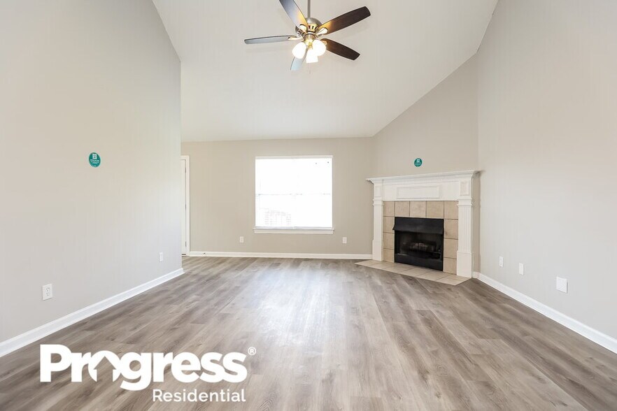 Building Photo - 3411 Belle Chase Dr