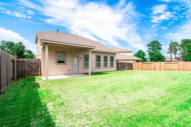 Building Photo - 13546 Smith Lake Ln