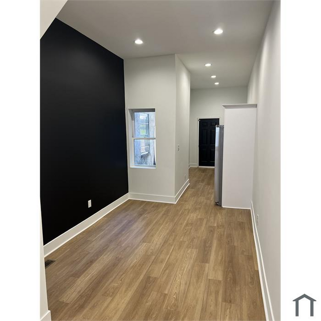 Building Photo - 1706 McCulloh St