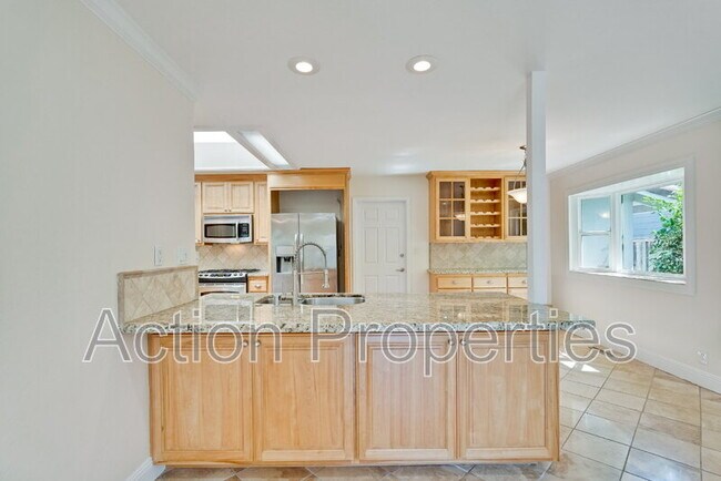 Building Photo - 3426 Woodstock Ln