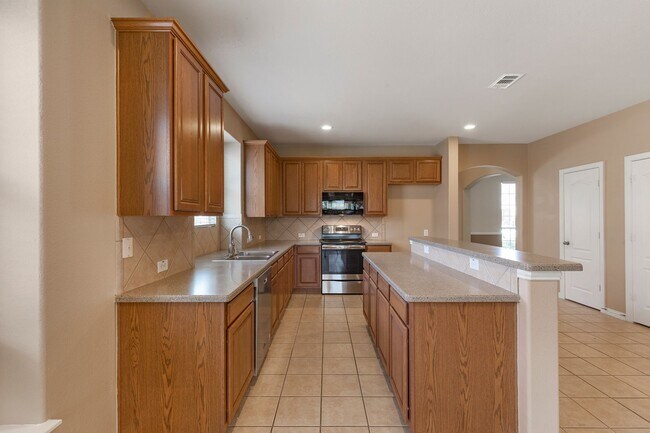 Building Photo - Beautiful Home In Exemplary Mansfield ISD