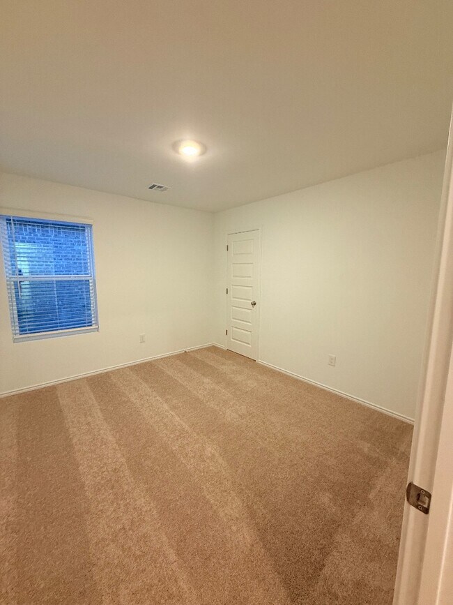 Building Photo - 1840 Black Poplar Wy