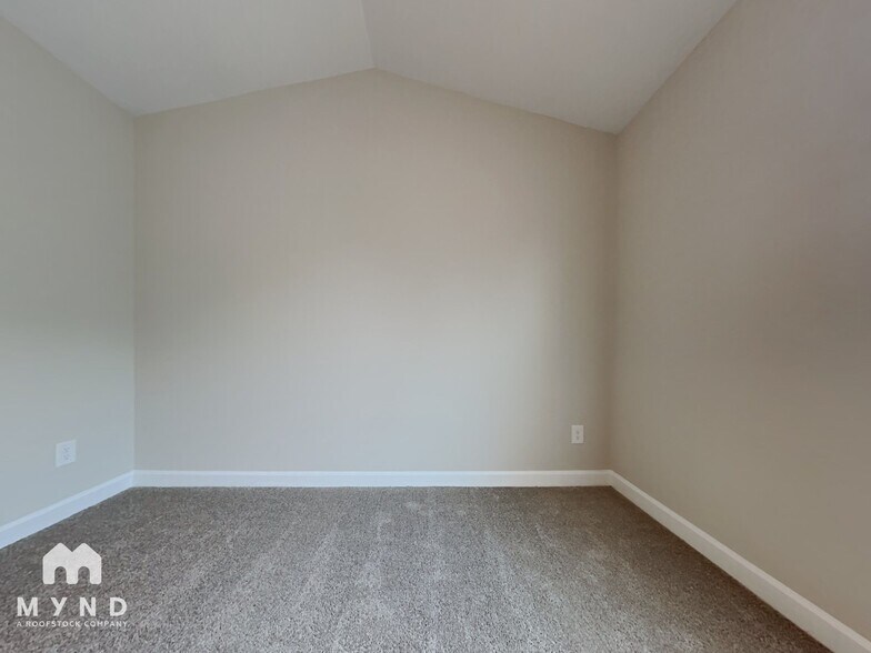 Building Photo - 153 McKinnon Ave NE