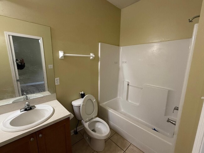 Building Photo - 2014 Midyette Rd