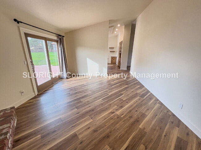 Building Photo - AVAILABLE DECEMBER - Charming Nipomo Home - 3 Bed / 2 Bath