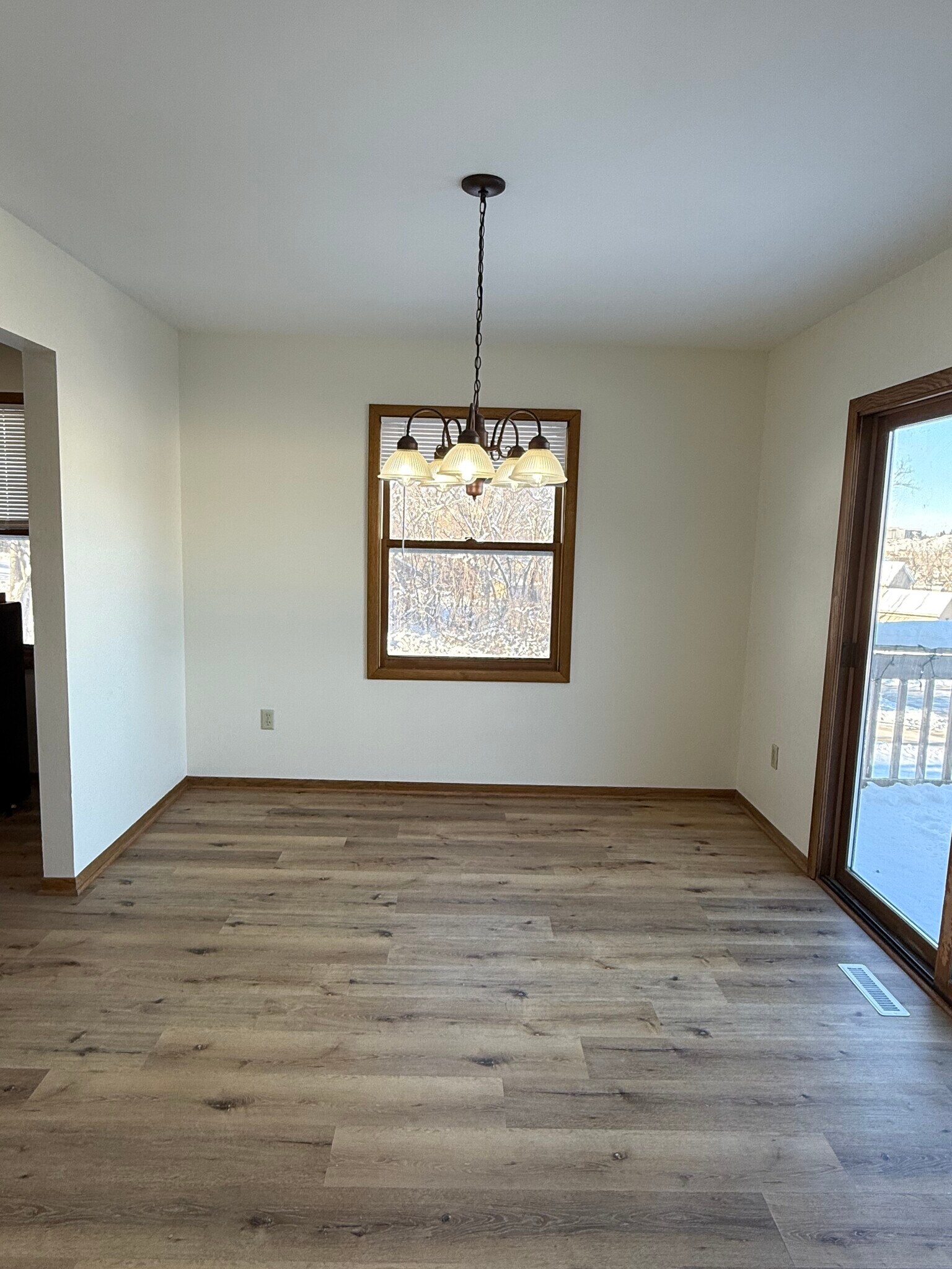 Dining Room - 440 Hi View Dr