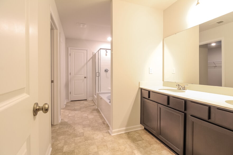 Building Photo - 234 Celebration Ave