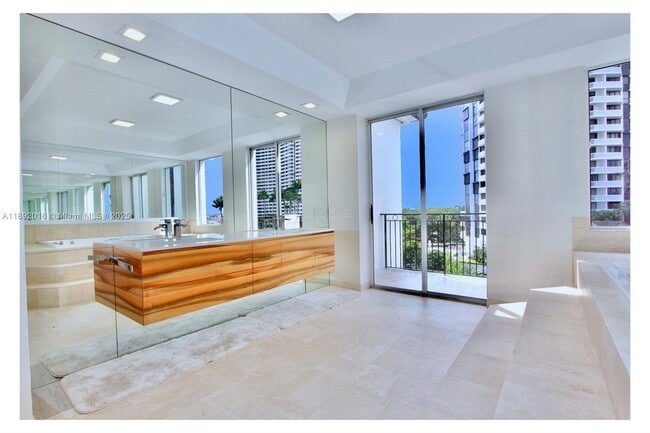 Building Photo - 3500 Island Blvd