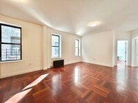 Building Photo - 607 W 137th St