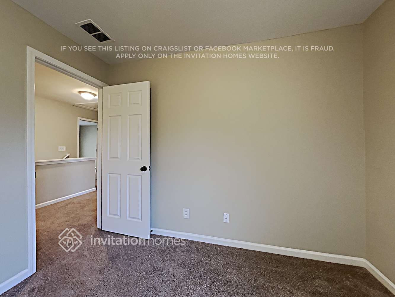 Building Photo - 2730 Englewood Dr