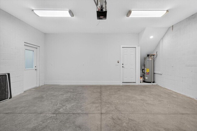 Building Photo - 207 Athens St