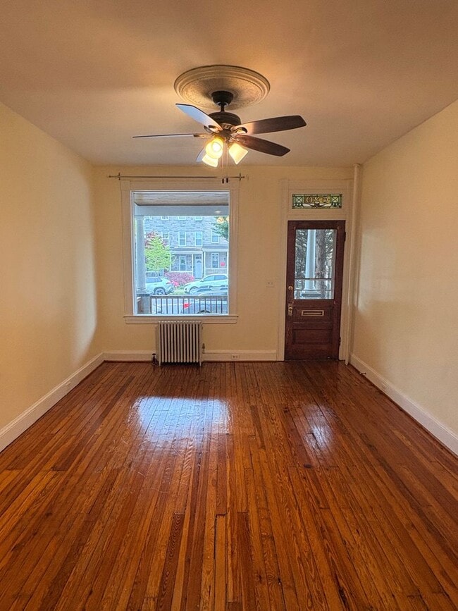 Building Photo - Gorgeous Hampden 2bd/2ba w/ Fin Bsmt, W/D, A/C and more! Available now