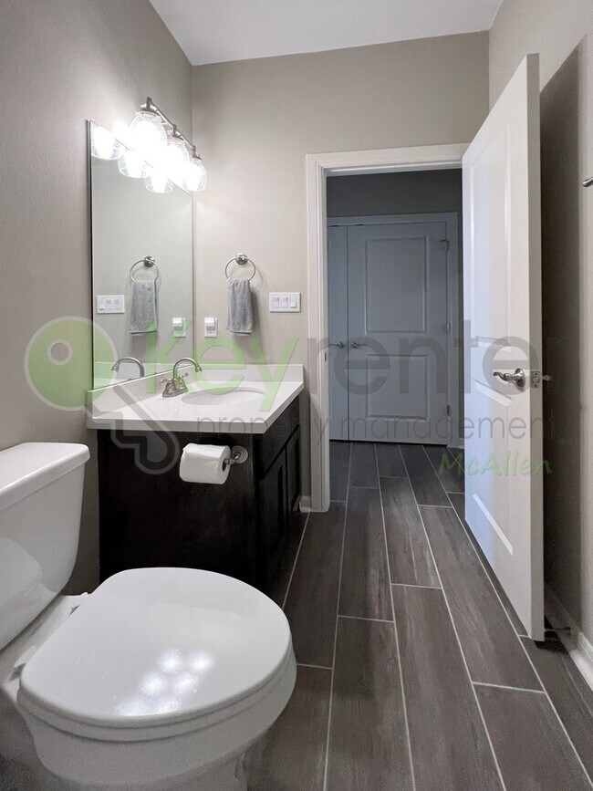 Building Photo - Beautiful Brand New  4bed/3 bath House in Mission