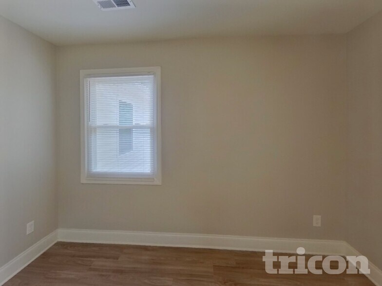 Building Photo - 8717 Timbercrest Cir