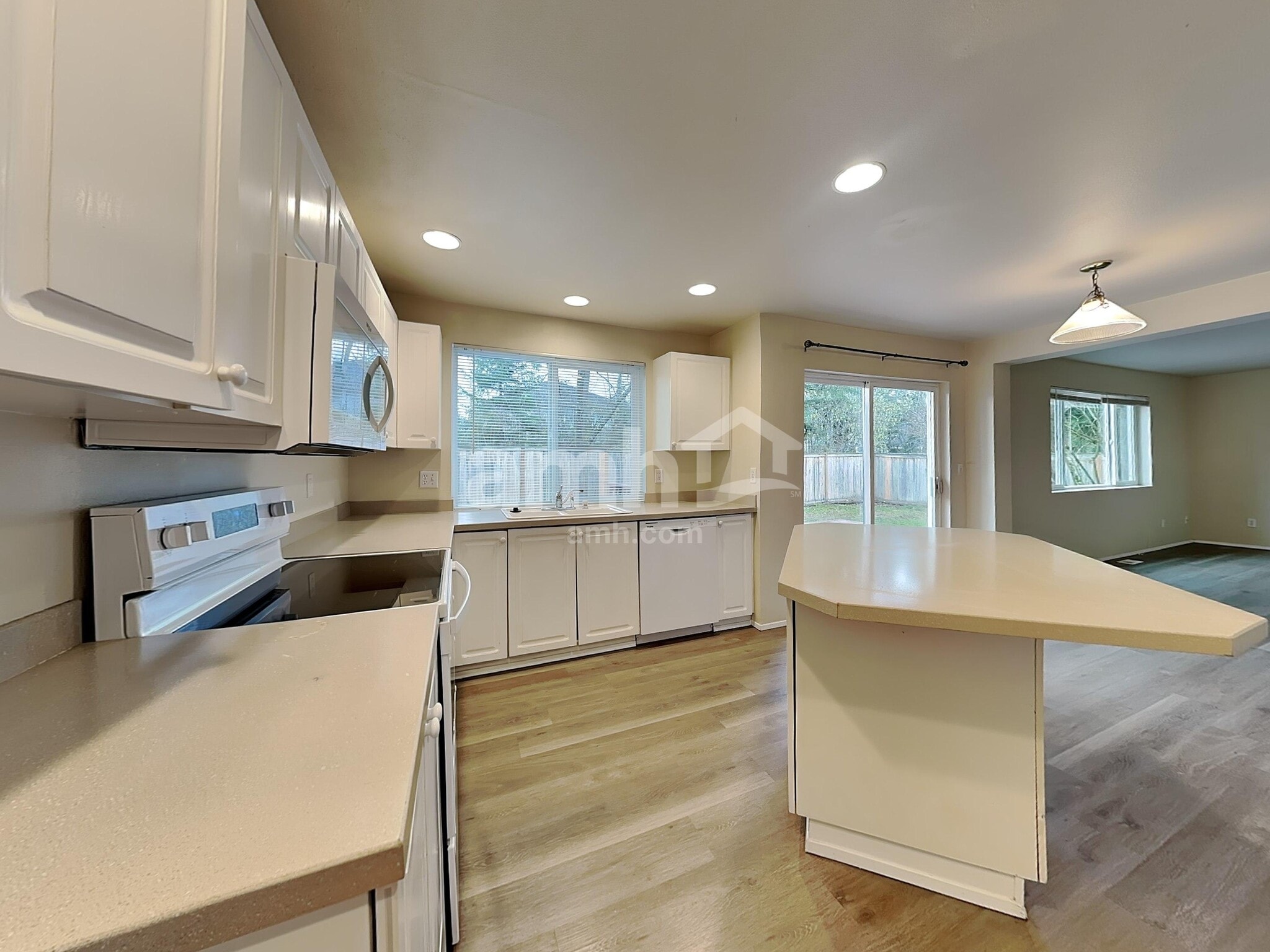 Building Photo - 23703 SE 248th St