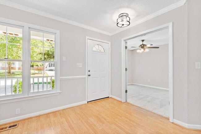 Building Photo - Stylish 3BR Ranch in Prime Wake Forest Location!