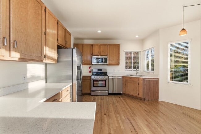 Building Photo - 3 Bed 2.5 Bath Home In Parker