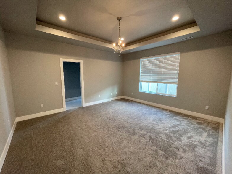 Building Photo - 254 N Figwood Ct