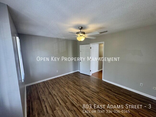 Building Photo - 803 E Adams St