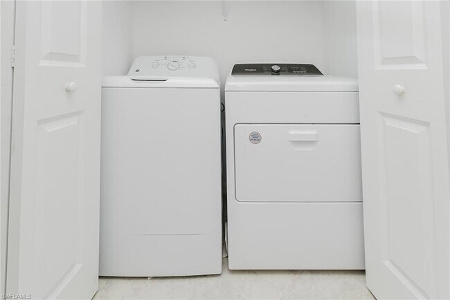 Building Photo - 6082 National Blvd