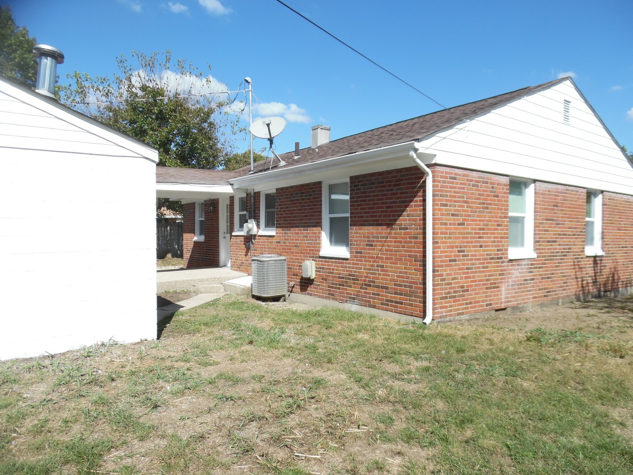 Building Photo - 1573 Biscayne Dr