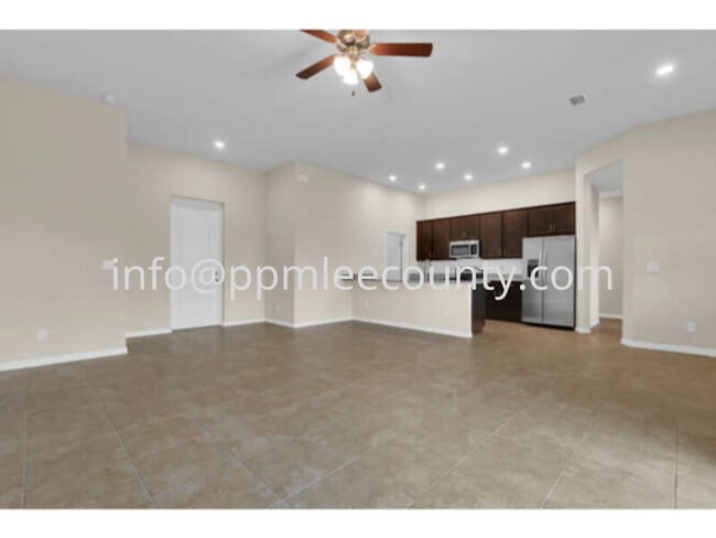 Building Photo - Fantastic 3 bedroom 2 bath 2 car garage home in the NE Cape.