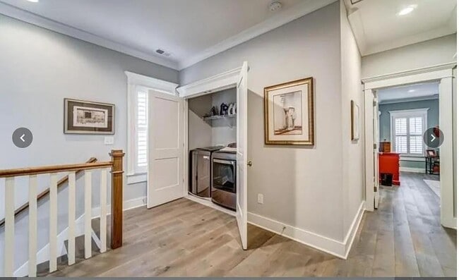 Building Photo - 830 Grove Bnd