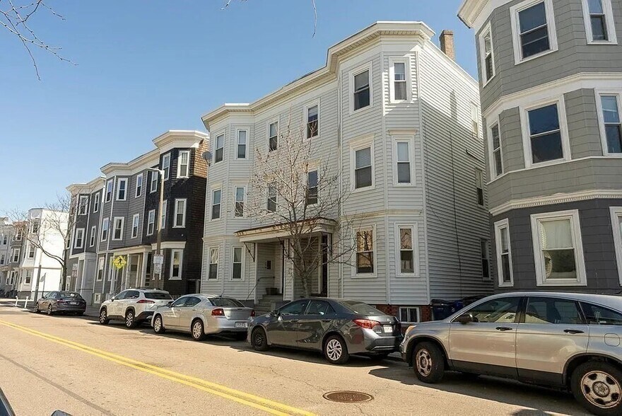Building Photo - 180 L St