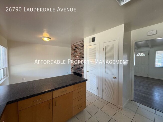 Building Photo - 26790 Lauderdale Ave