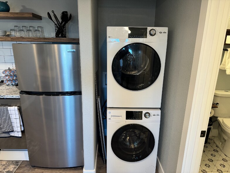 Building Photo - 1832 Sapling Ct