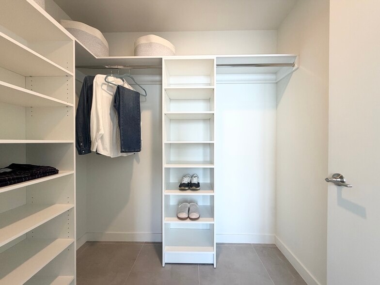 Building Photo - 168 NW 30th St