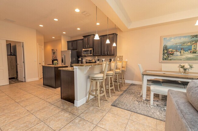 Building Photo - 8079 Brooksville Dr