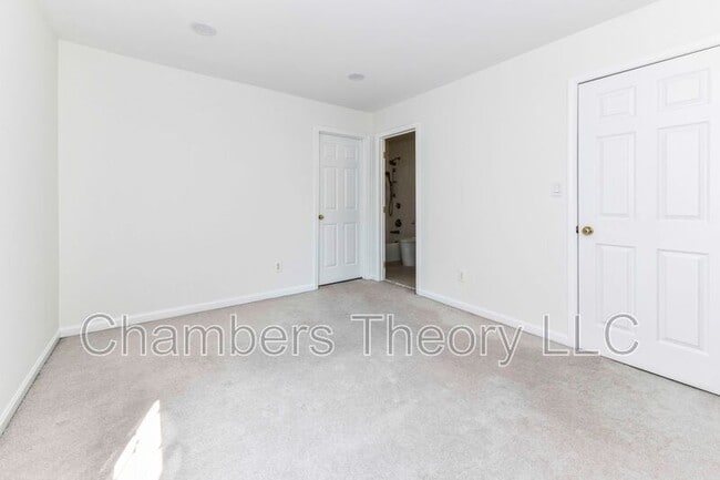 Building Photo - 46342 Summerhill Pl