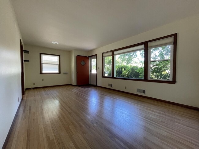 Building Photo - 6806 W 24th St