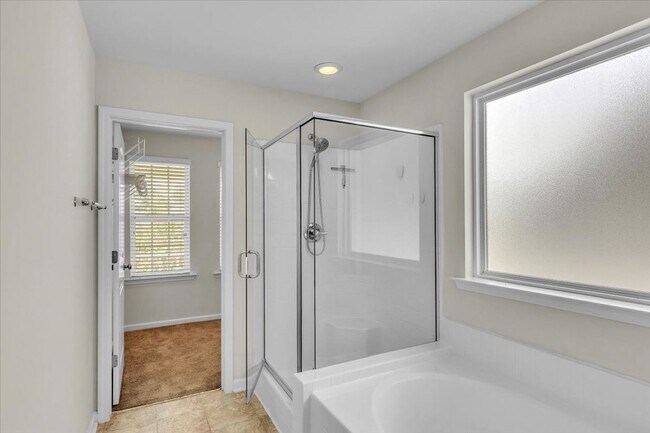Building Photo - 5 bedroom house in the Somersby neighborhood in Pooler