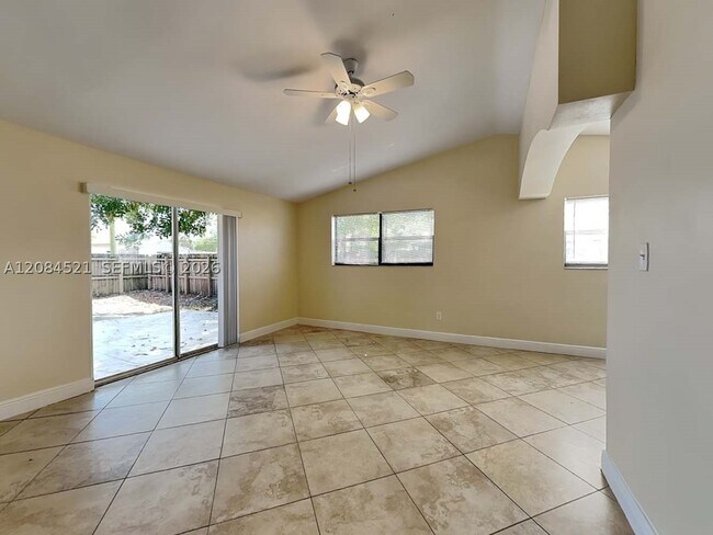 Building Photo - 11674 Oleander Dr