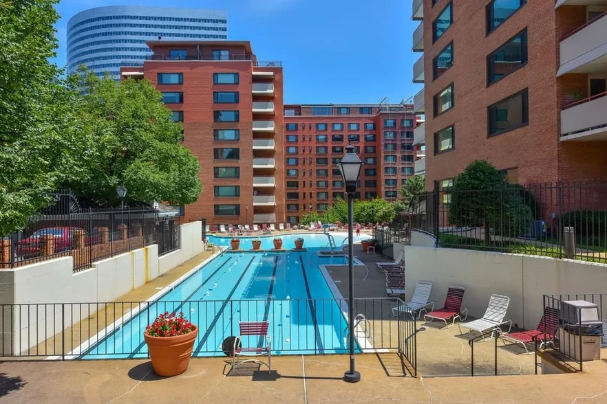 Swimming Lanes - 1121 Arlington Blvd