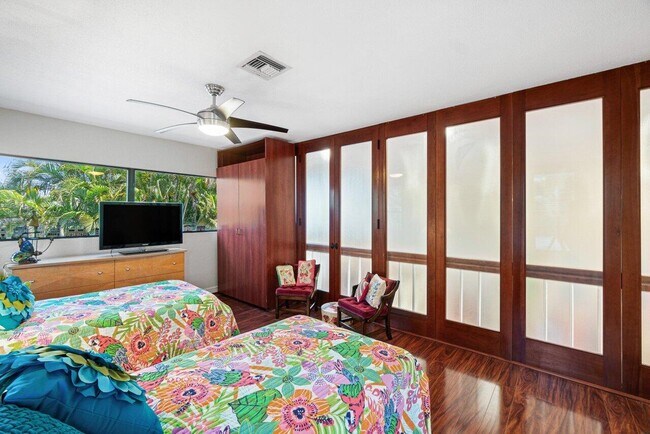 Building Photo - 5458 Steeplechase