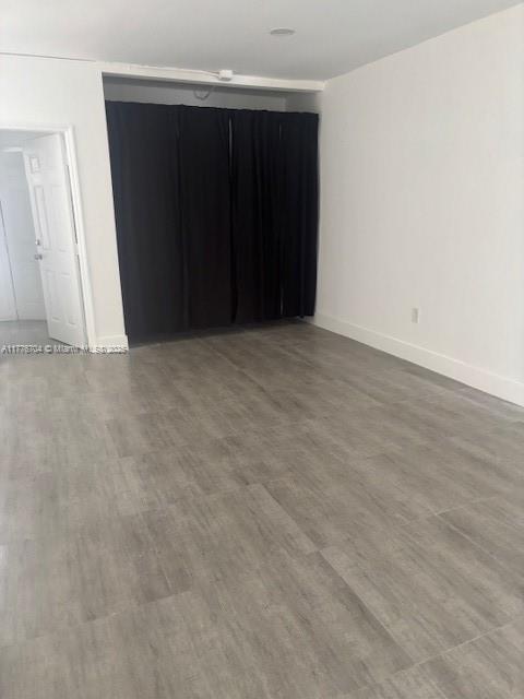 Building Photo - 7116 Bay Dr