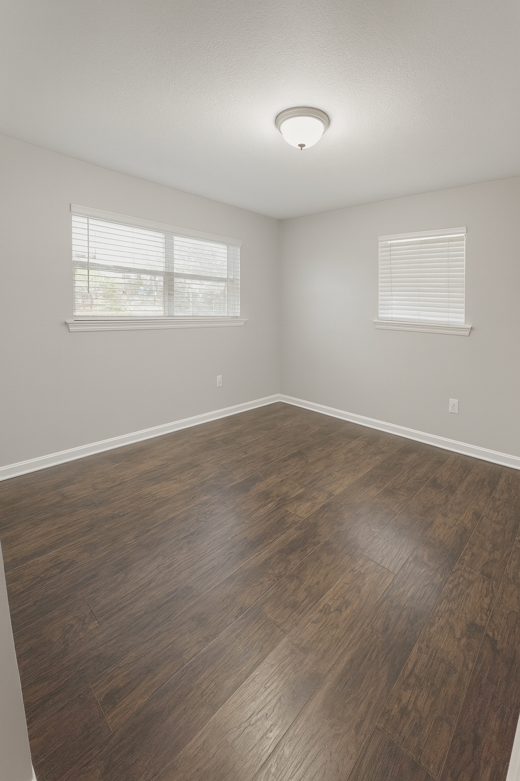 Building Photo - 9644 Meadowdale Dr
