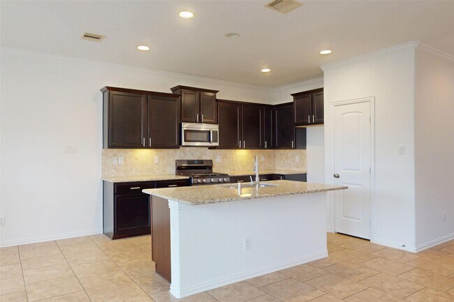 Building Photo - 14607 E Ginger Spice Ct