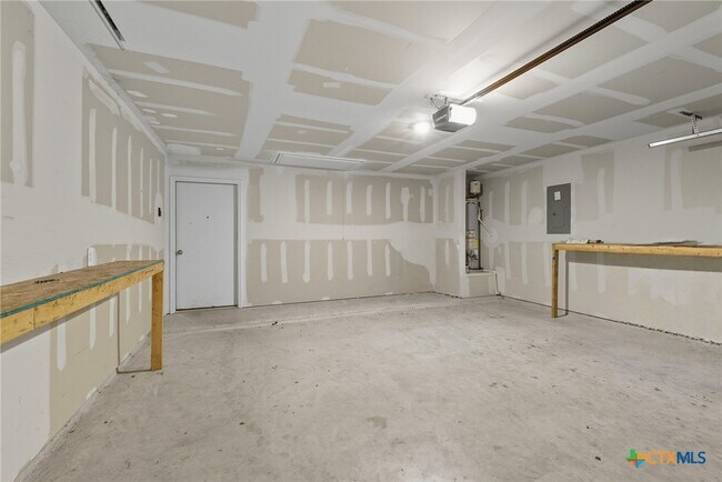 Building Photo - 1308 Parkwood