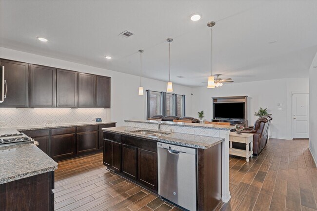 Building Photo - 4715 Painted Bunting Ln